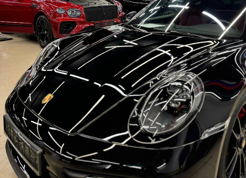 Porsche и Bentley в студии AMG Detailing